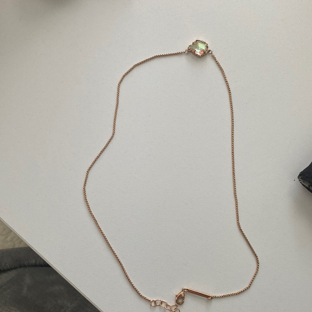 Classic and pretty Kendra Scott necklace with dichroic glass